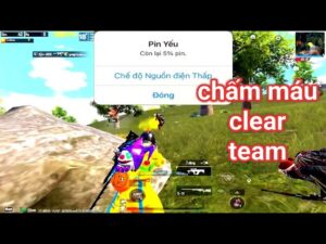 PUBG Mobile - Pha Xử Lý Team Kẹp Người Khi Còn Chấm Máu Và Game Đấu Đầy Lo Lắng Vì Pin